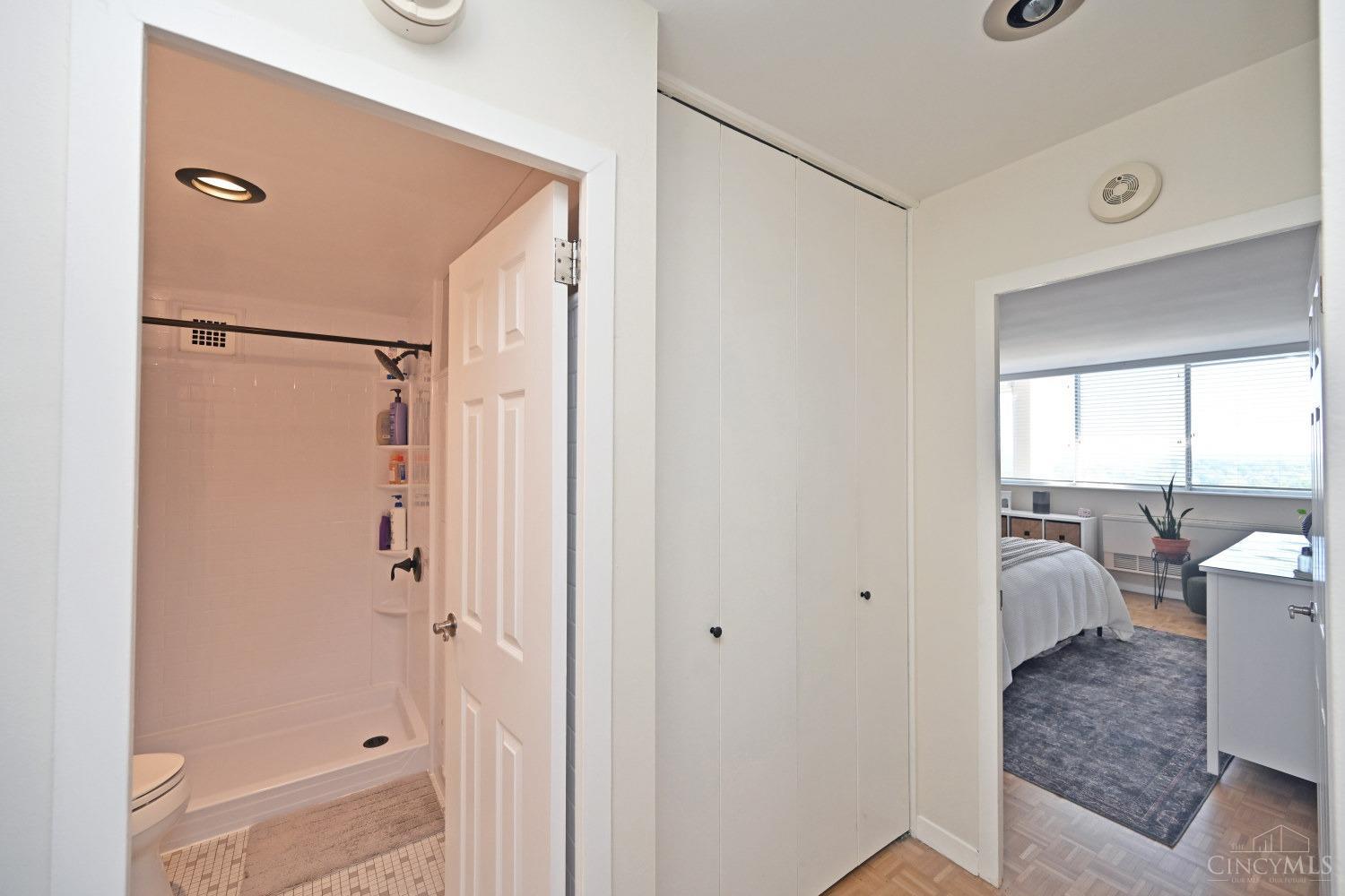 2324 Madison Road, Unit 1105 Cincinnati, OH 45208 - Photo 29 of 40 Gallery Image 29