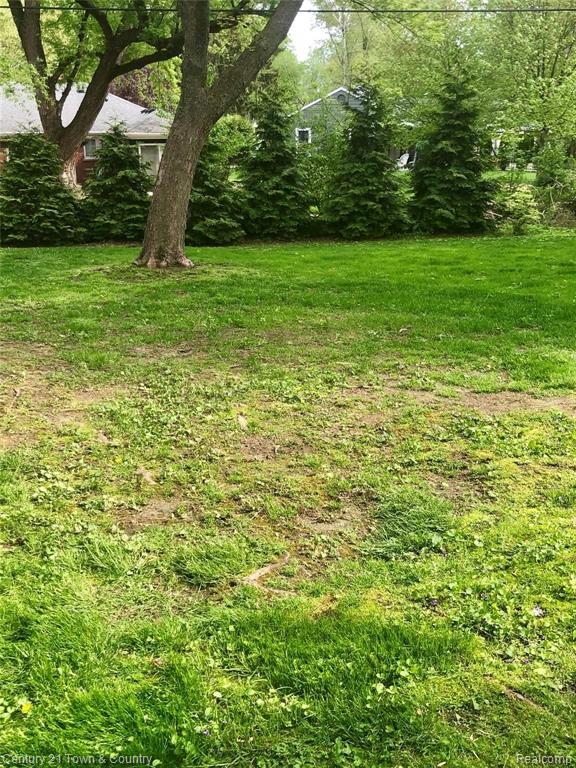 2017 Devonshire Road Bloomfield Hills, MI 48302 - Photo 7 of 43