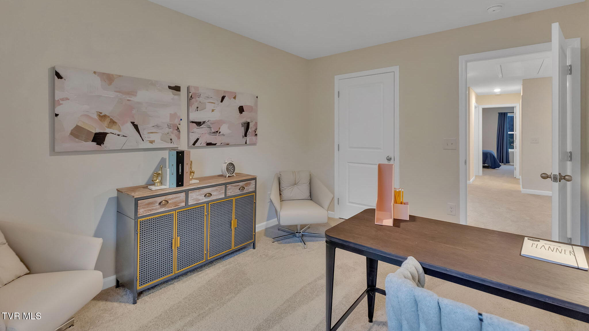 1092 Edison Road Johnson City, TN 37615 - Photo 18 of 27 16 - Bedroom 2 Office 02