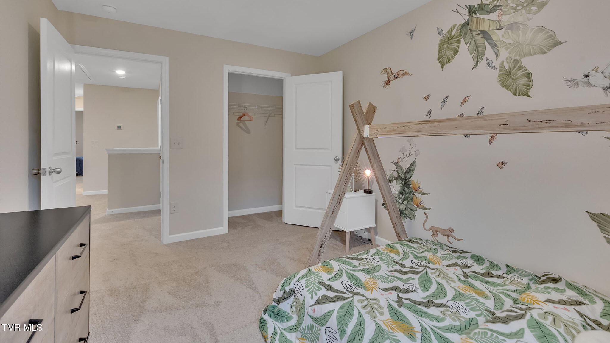 1092 Edison Road Johnson City, TN 37615 - Photo 20 of 27 18 - Bedroom 3 02