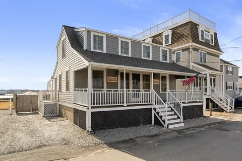 $725,000 | 7 Moreland Avenue, Hull, MA 02045