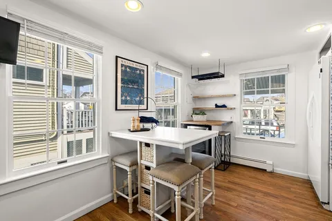 $725,000 | 7 Moreland Avenue, Hull, MA 02045
