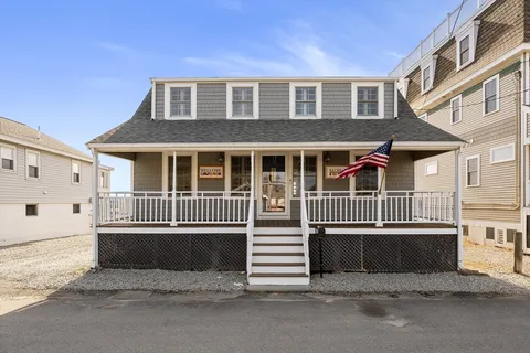 $725,000 | 7 Moreland Avenue, Hull, MA 02045