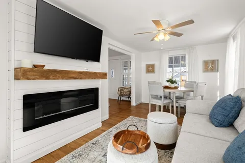 $725,000 | 7 Moreland Avenue, Hull, MA 02045