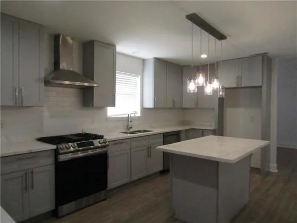 $2,200 | 10 Ridgewood Drive, Laplace, LA 70068