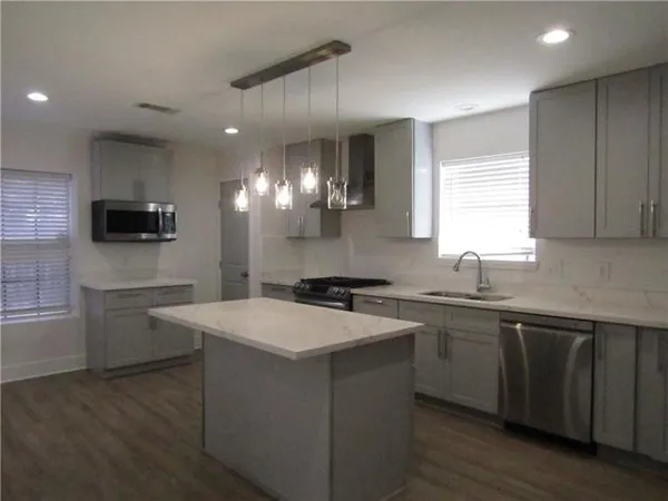 $2,200 | 10 Ridgewood Drive, Laplace, LA 70068