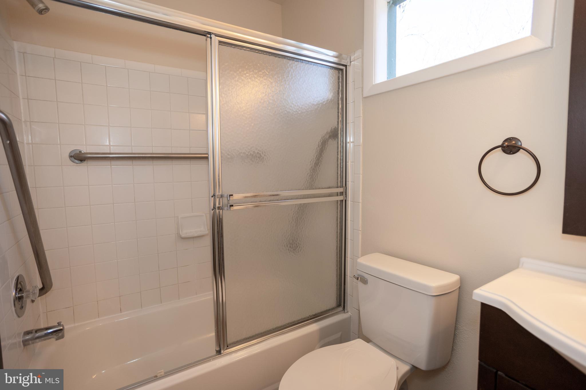 11961 Mente Road Manassas, VA 20112 - Photo 24 of 40 Primary bathroom1.1