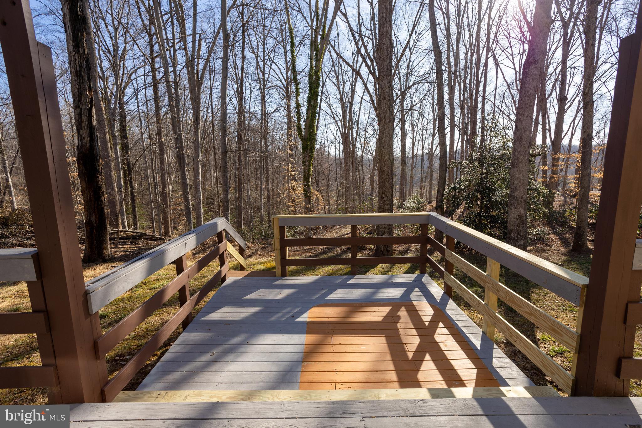 11961 Mente Road Manassas, VA 20112 - Photo 30 of 40 Rear deck