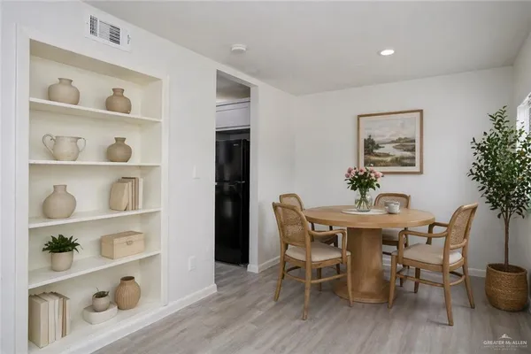 $900 | 1107 Shasta Avenue, Unit 2, McAllen, TX 78504