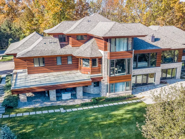$2,998,500 | 19259 Maybury Meadow Court, Northville, MI 48167