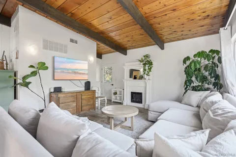 $759,900 | 395 San Roque Drive, Escondido, CA 92025