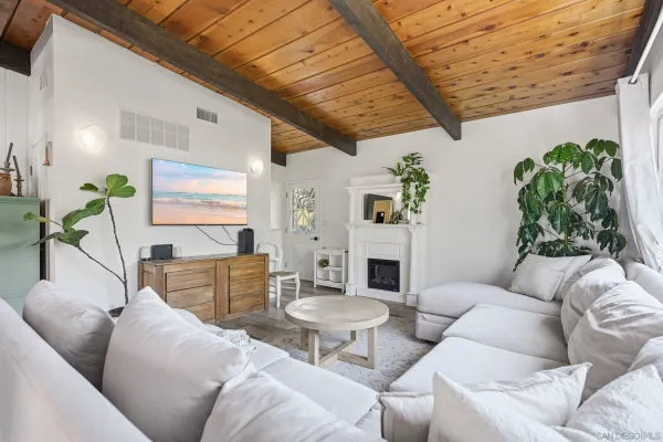 $759,900 | 395 San Roque Drive, Escondido, CA 92025