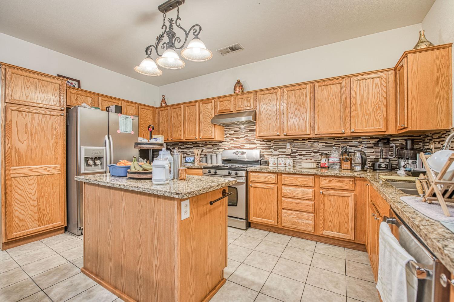 1002 Sequoia Court Fowler, CA 93625 - Photo 32 of 54