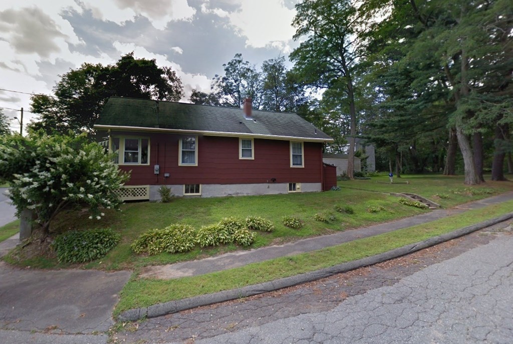 16 Walcott Road Beverly, MA 01915 - Photo 3 of 29 Gallery Image 3