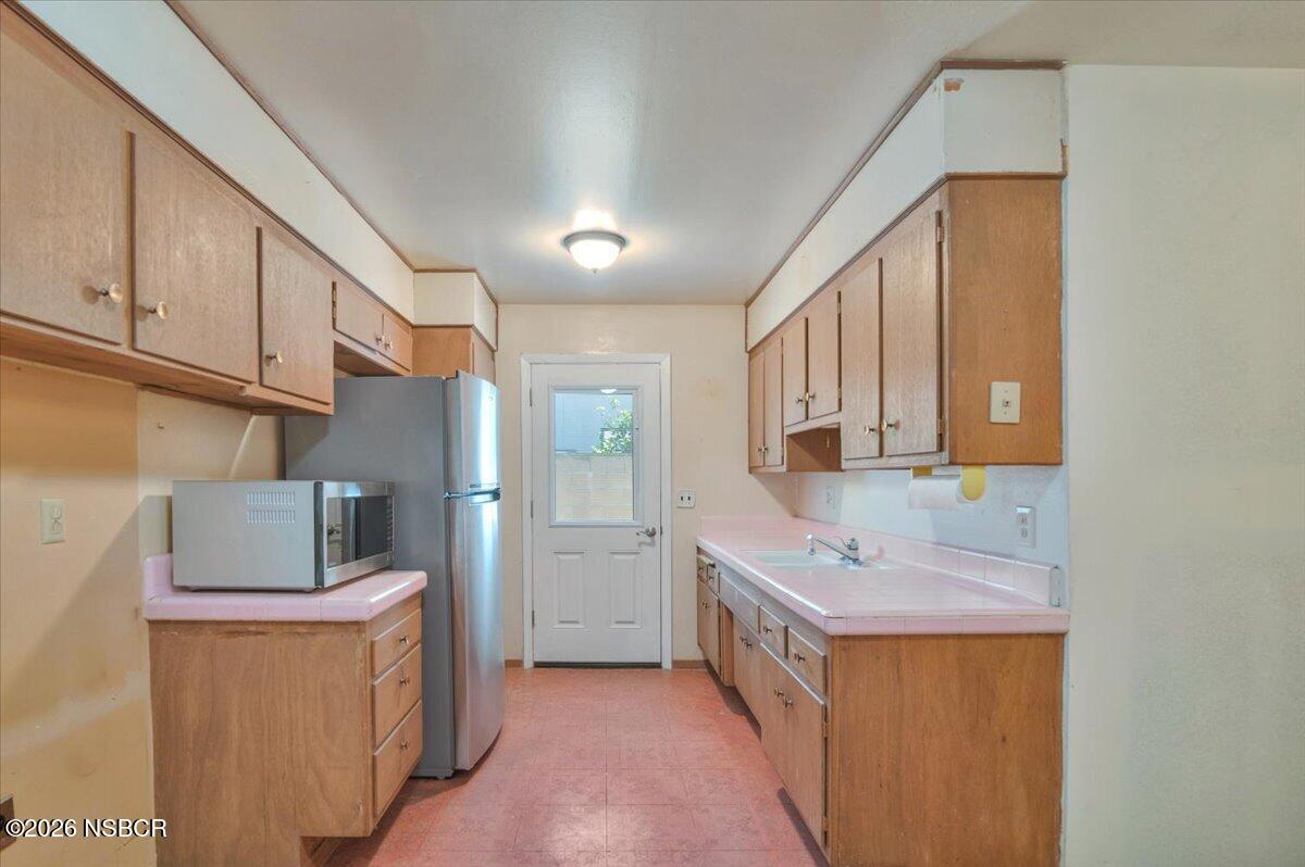 3468 Via Barba Lompoc, CA 93436 - Photo 20 of 55 14 kitchen