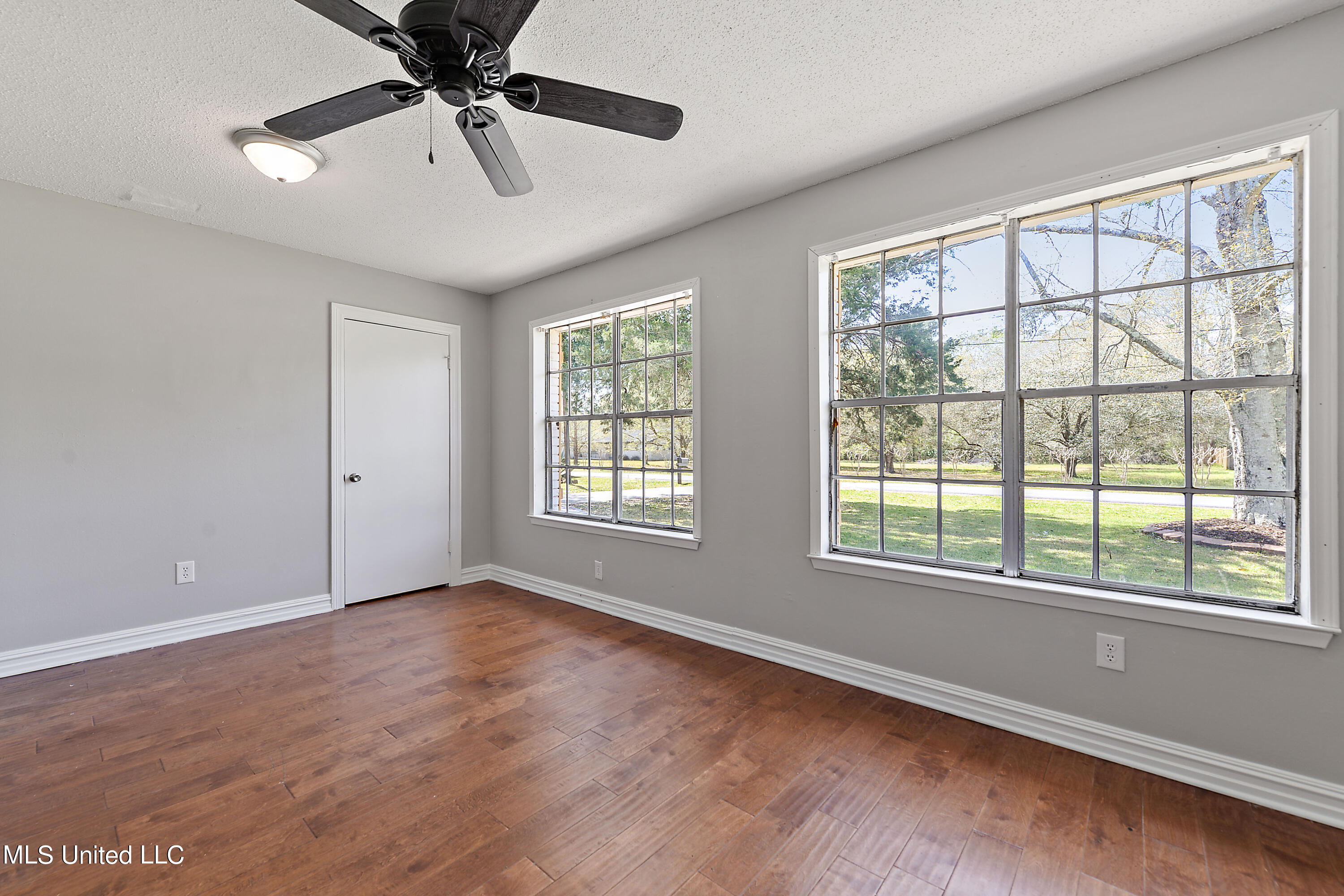 7214 Carlisle Street Moss Point, MS 39563 - Photo 15 of 26 015