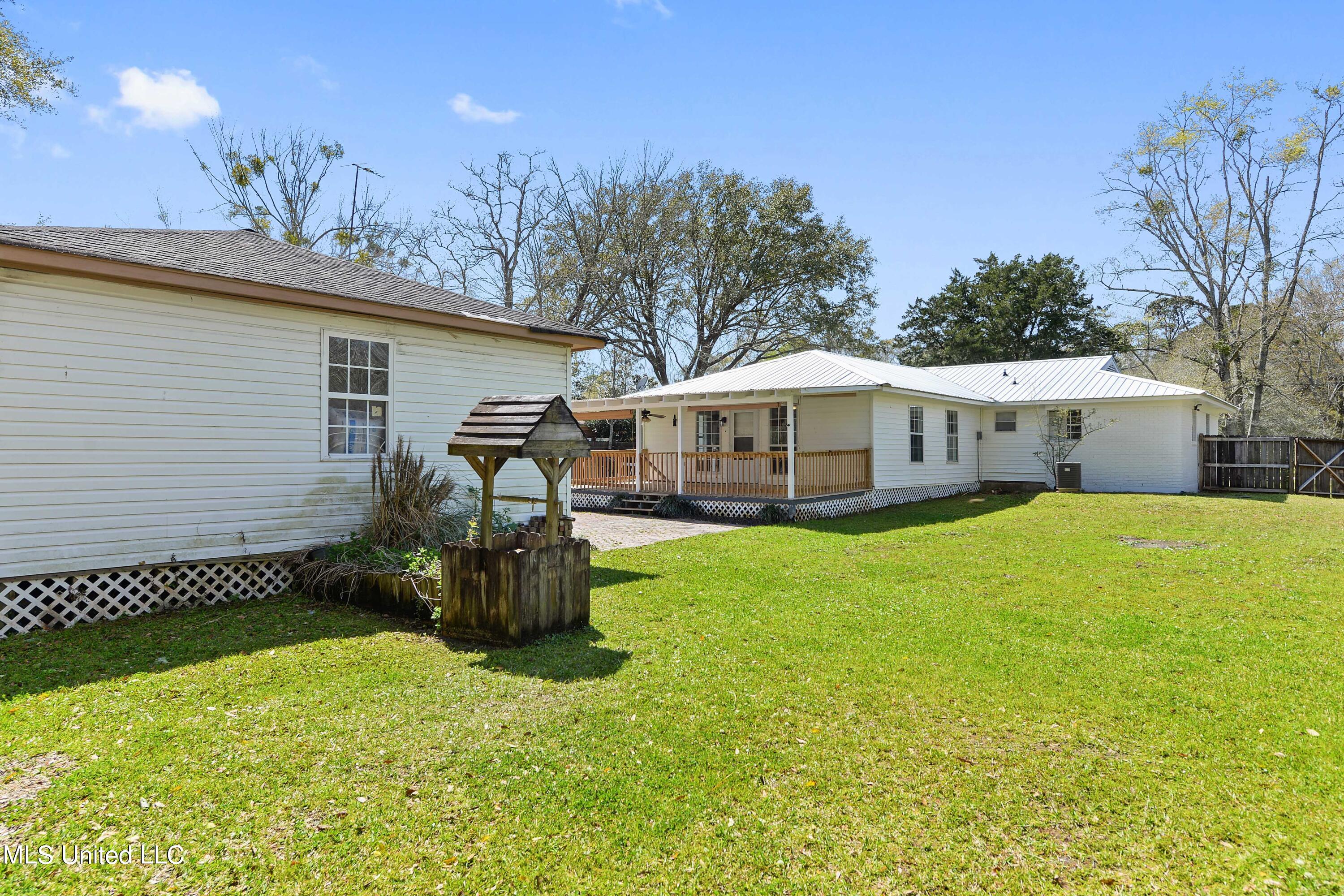 7214 Carlisle Street Moss Point, MS 39563 - Photo 26 of 26 028