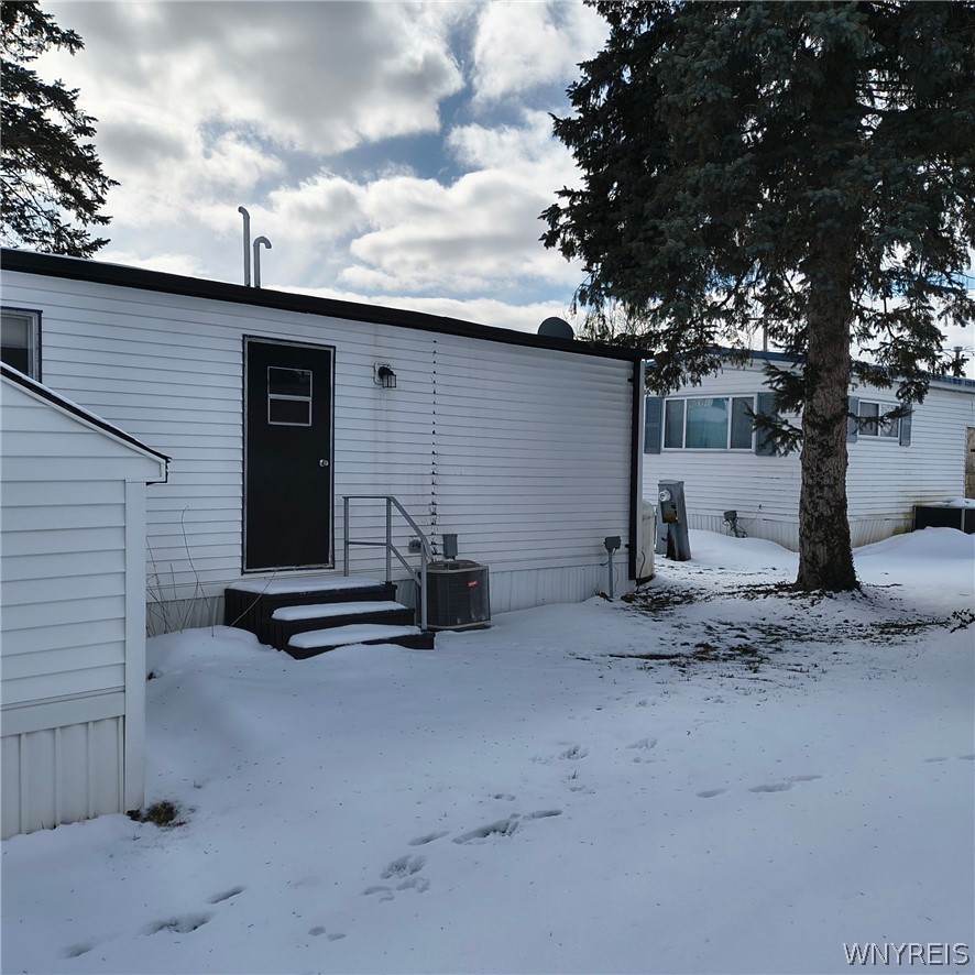 6035 South Transit Road, Unit 103 Lockport Town, NY 14094 - Photo 4 of 26