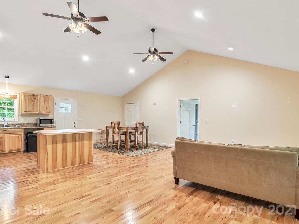 44 Echo Ridge Road Whittier, NC 28789 - Photo 12 of 42 Gallery Image 12