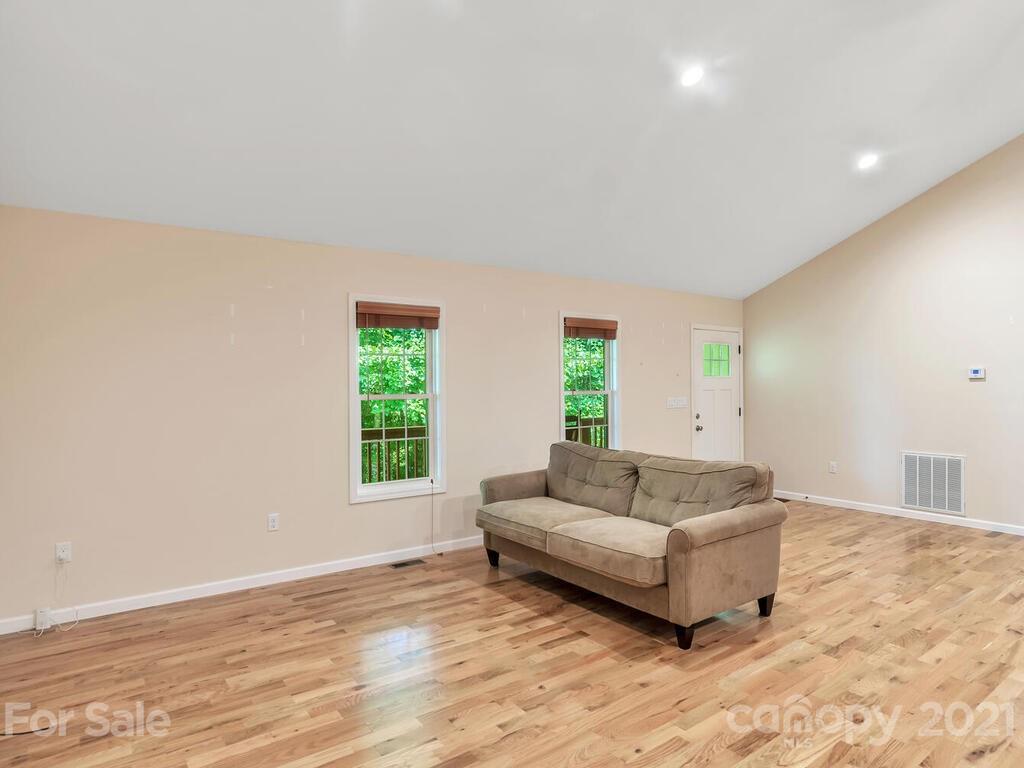 44 Echo Ridge Road Whittier, NC 28789 - Photo 13 of 42 Gallery Image 13