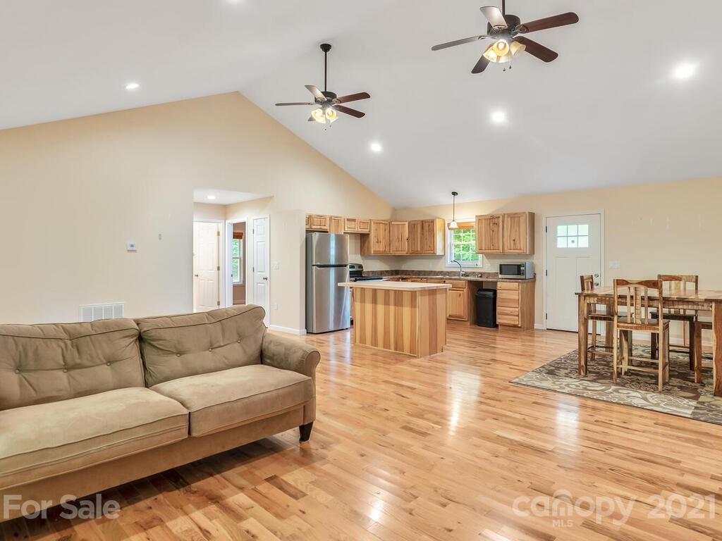 44 Echo Ridge Road Whittier, NC 28789 - Photo 14 of 42 Gallery Image 14