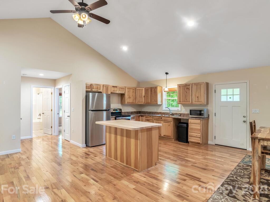 44 Echo Ridge Road Whittier, NC 28789 - Photo 16 of 42 Gallery Image 16