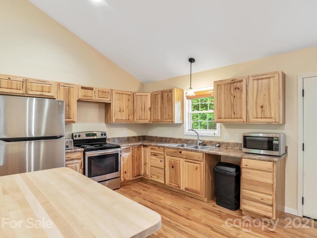 44 Echo Ridge Road Whittier, NC 28789 - Photo 18 of 42 Gallery Image 18