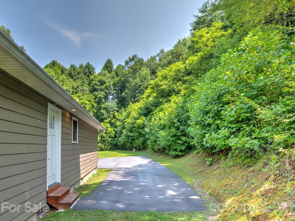 44 Echo Ridge Road Whittier, NC 28789 - Photo 33 of 42 Gallery Image 33