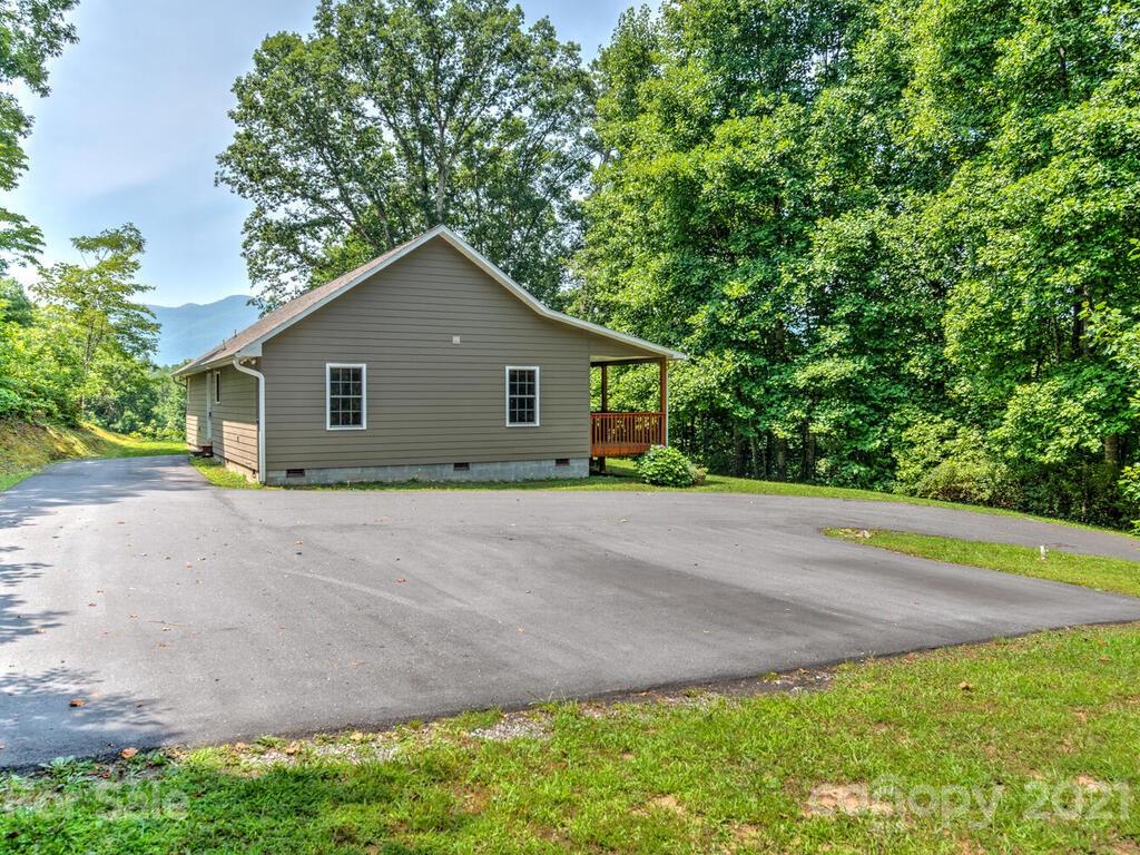 44 Echo Ridge Road Whittier, NC 28789 - Photo 35 of 42 Gallery Image 35