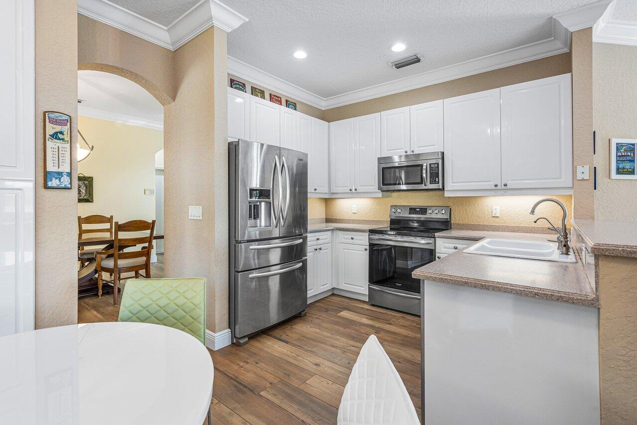 18736 Sea Turtle Lane Boca Raton, FL 33498 - Photo 15 of 58 015-18736SeaTurtleLane-BocaRaton-FL-3349