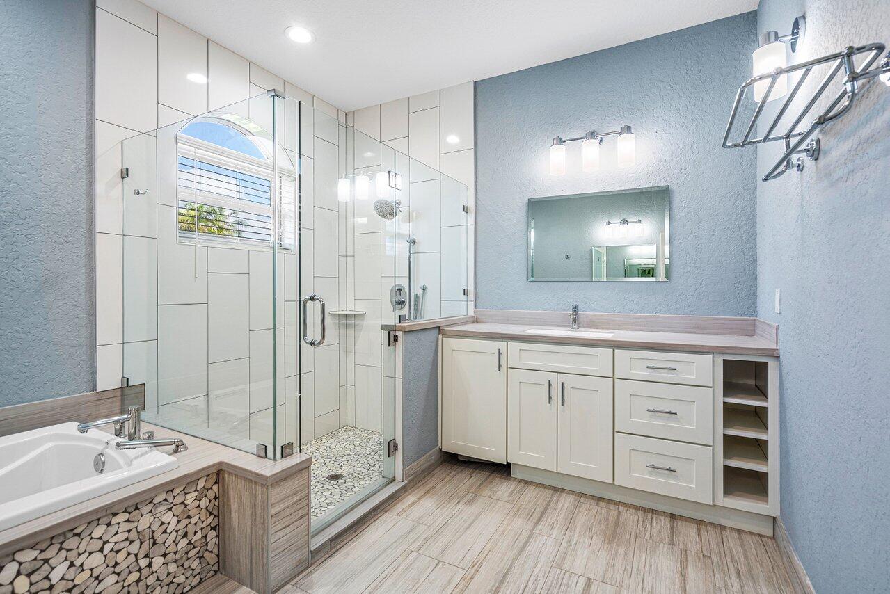 18736 Sea Turtle Lane Boca Raton, FL 33498 - Photo 28 of 58 028-18736SeaTurtleLane-BocaRaton-FL-3349