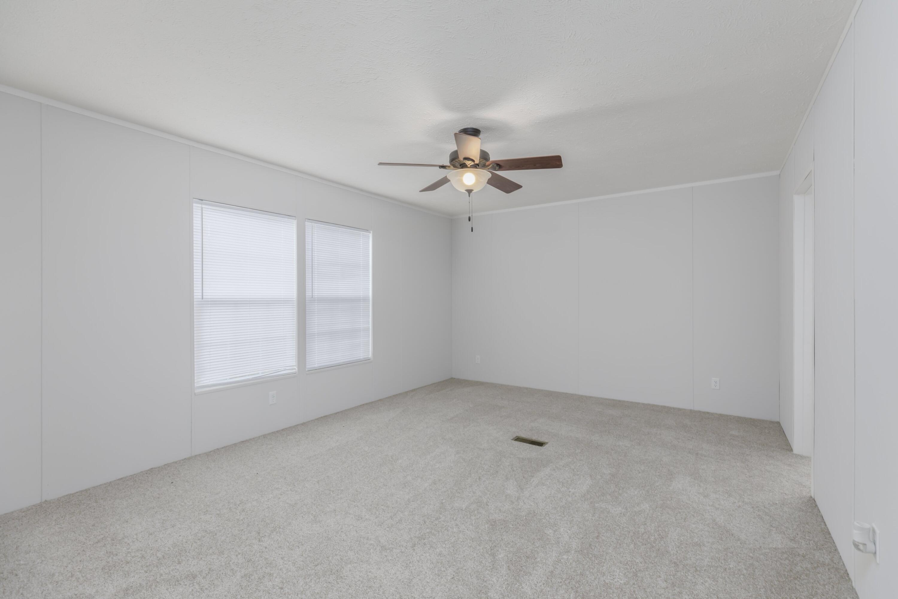 325 Elmer Hayes Road Mosheim, TN 37818 - Photo 7 of 20 Interior-5.jpg-SMALL