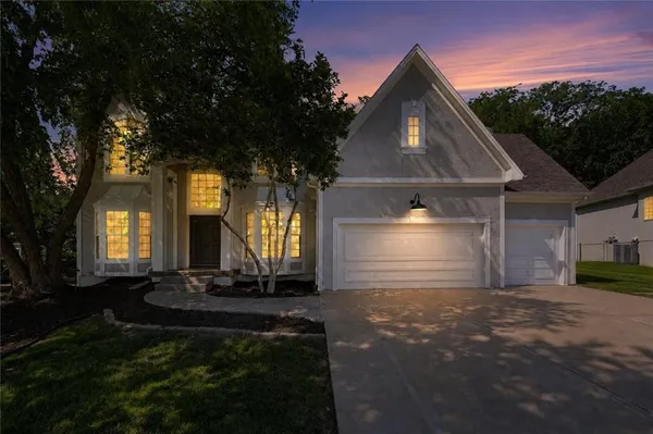 $700,000 | 2634 Southwest Wintervalley Drive, Lee's Summit, MO 64081