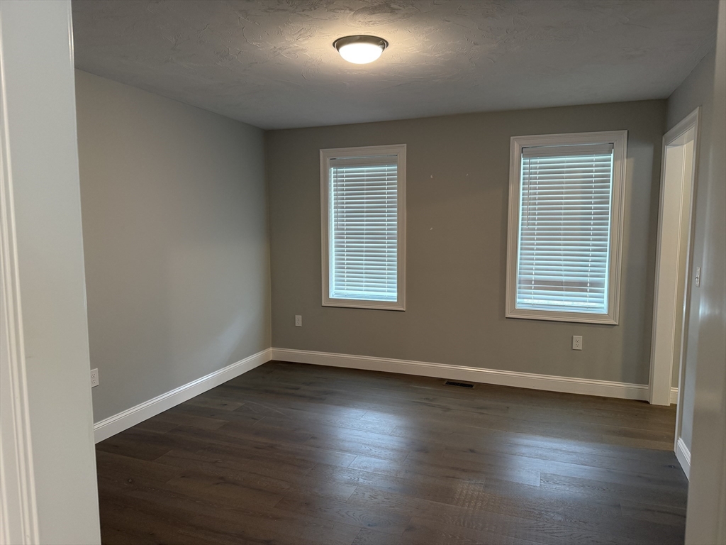 5 Pauline Way Rochester, MA 02770 - Photo 11 of 34
