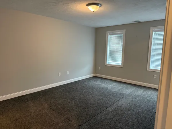 $4,200 | 5 Pauline Way, Rochester, MA 02770