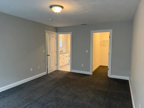 $4,200 | 5 Pauline Way, Rochester, MA 02770