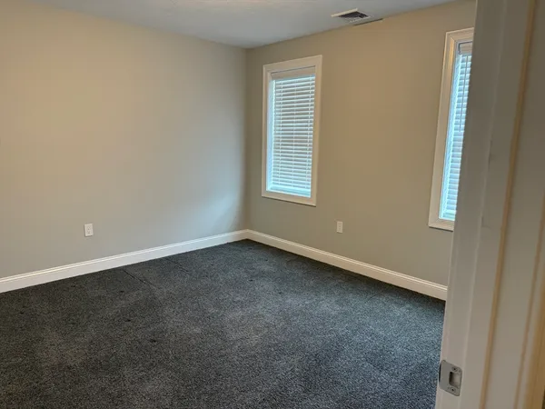 $4,200 | 5 Pauline Way, Rochester, MA 02770