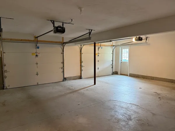$4,200 | 5 Pauline Way, Rochester, MA 02770
