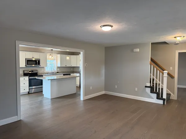 $4,200 | 5 Pauline Way, Rochester, MA 02770