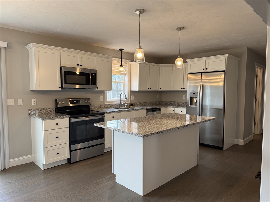 5 Pauline Way Rochester, MA 02770 - Photo 7 of 34