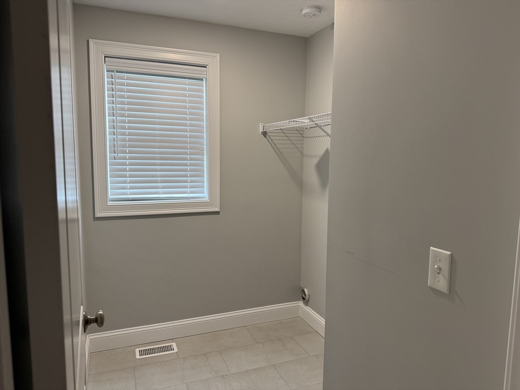 5 Pauline Way Rochester, MA 02770 - Photo 10 of 34