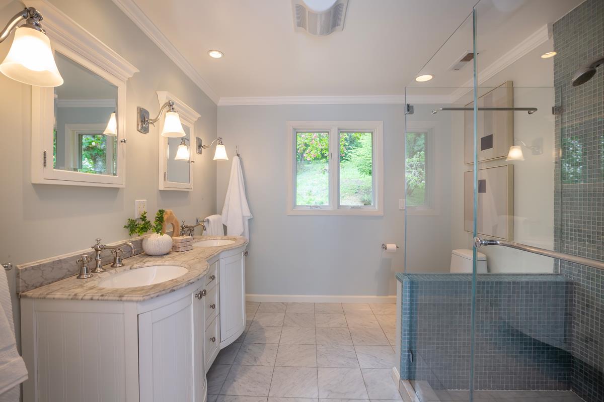 377 Wayside Road Portola Valley, CA 94028 - Photo 13 of 43