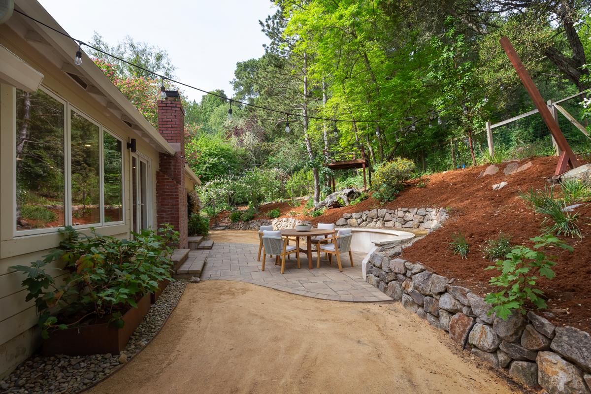 377 Wayside Road Portola Valley, CA 94028 - Photo 22 of 43