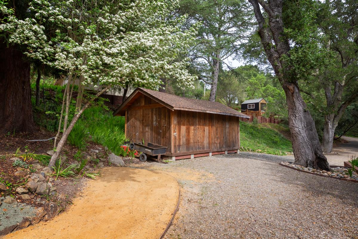 377 Wayside Road Portola Valley, CA 94028 - Photo 36 of 43