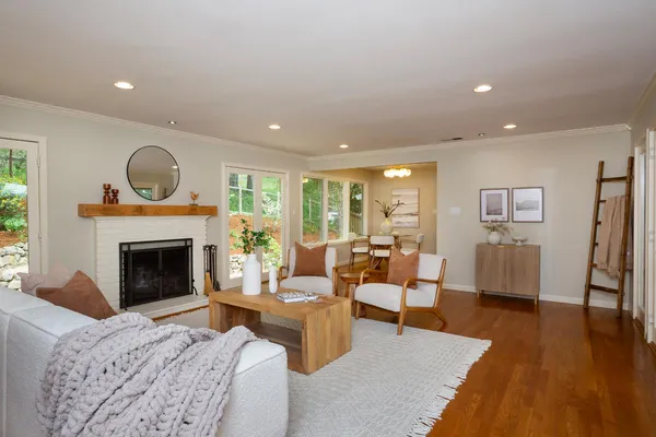 $2,835,000 | 377 Wayside Road, Portola Valley, CA 94028