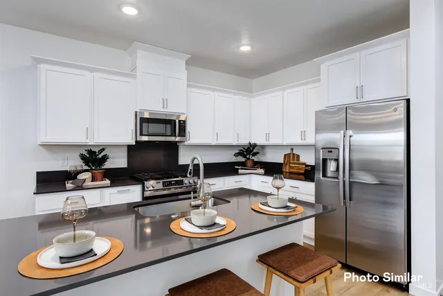 $414,900 | 4125 West Perspective Street, Eagle, ID 83616