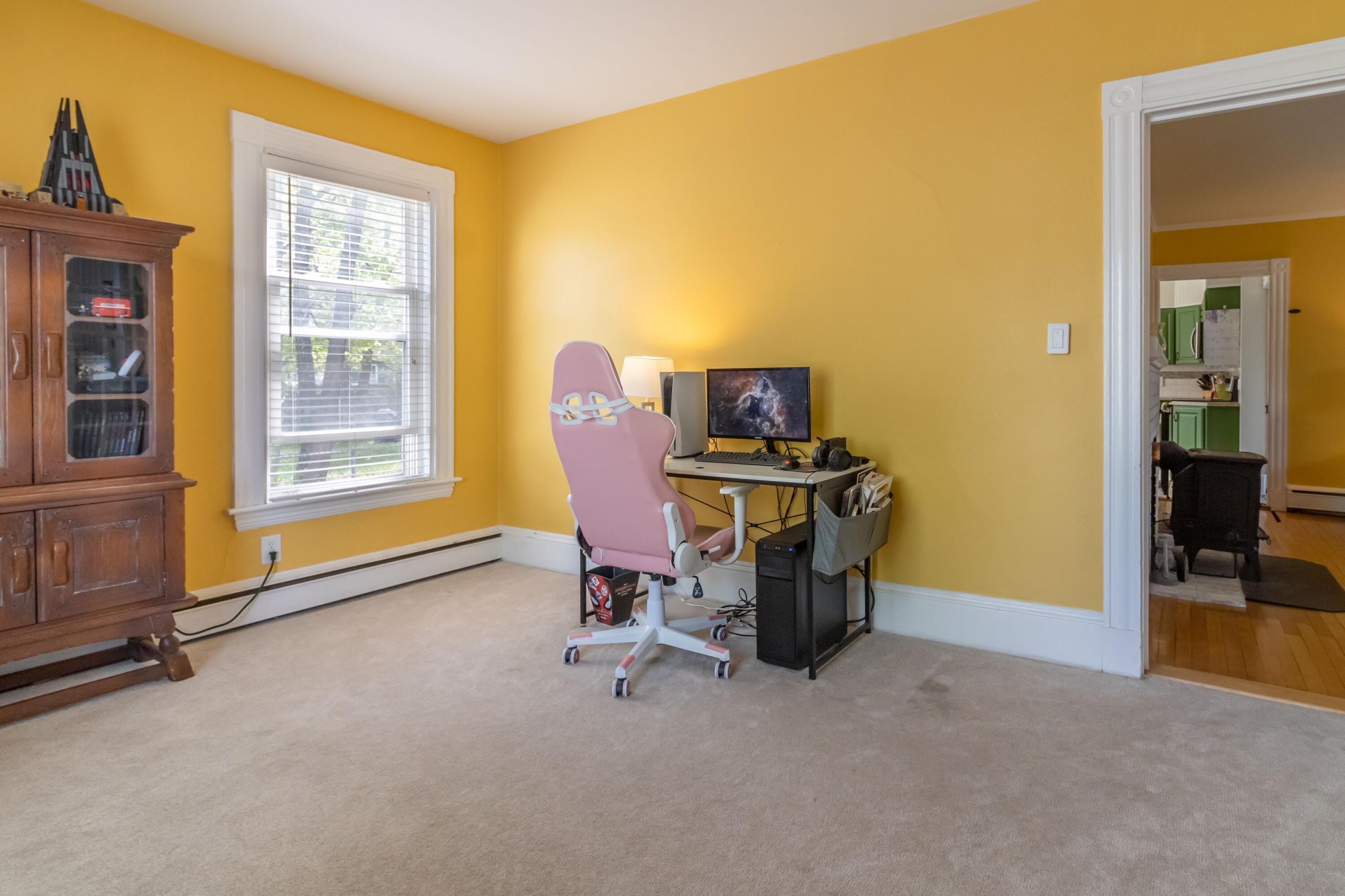 14 Boutelle Road Bangor, ME 04401 - Photo 27 of 42 14 Boutelle Rd Interiors-14