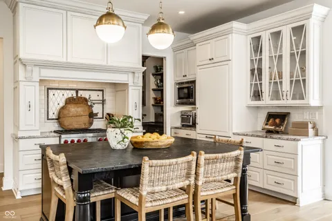 $2,799,900 | 4207 East Main Street, Carmel, IN 46033