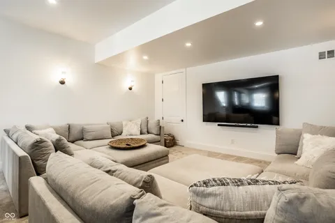 $2,799,900 | 4207 East Main Street, Carmel, IN 46033