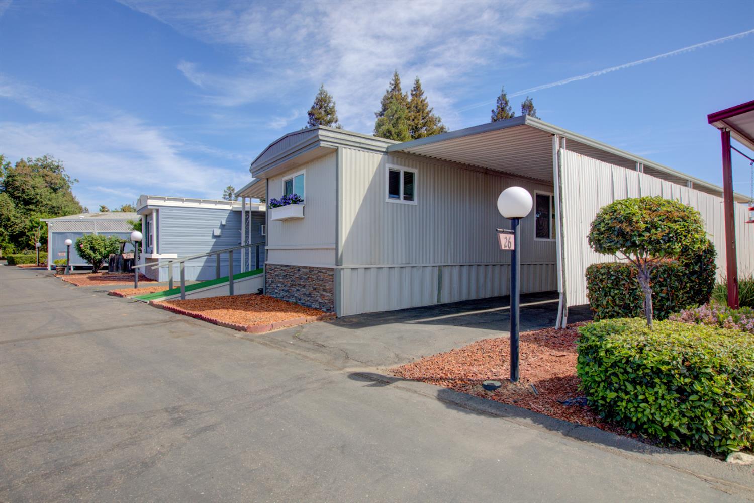 2107 Patterson Road, Unit 25 Riverbank, CA 95367 - Photo 4 of 28